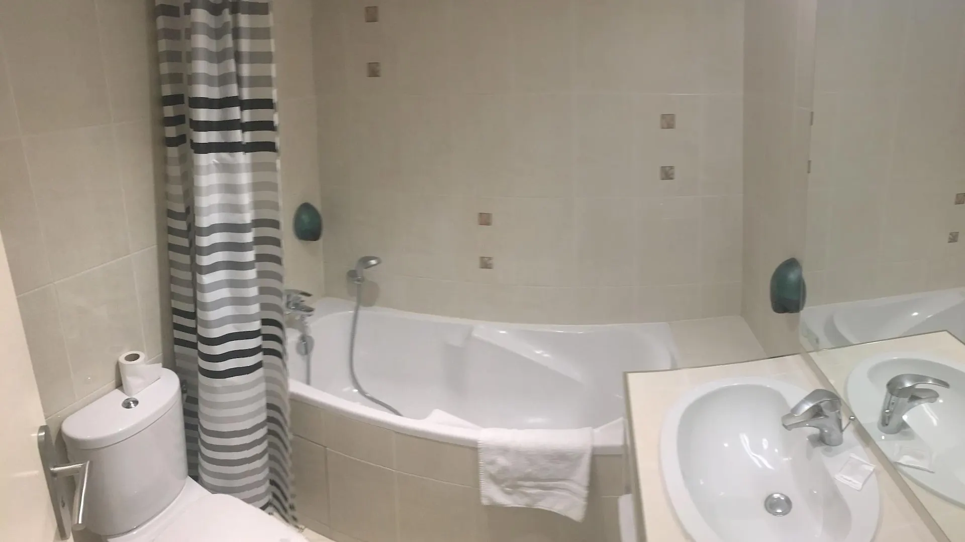 Cosmotel Hotel Parigi 3*,