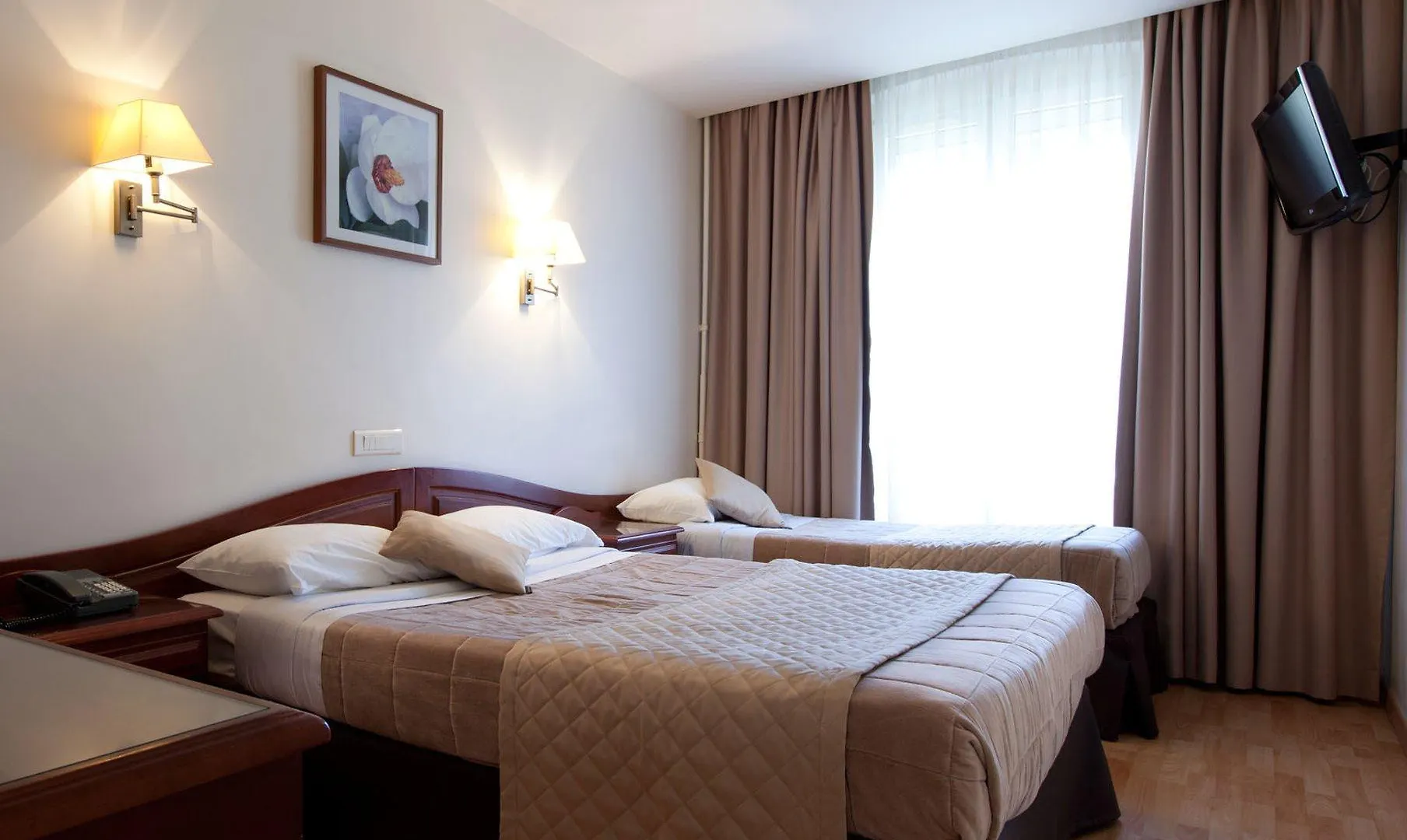 Cosmotel Hotel Parigi