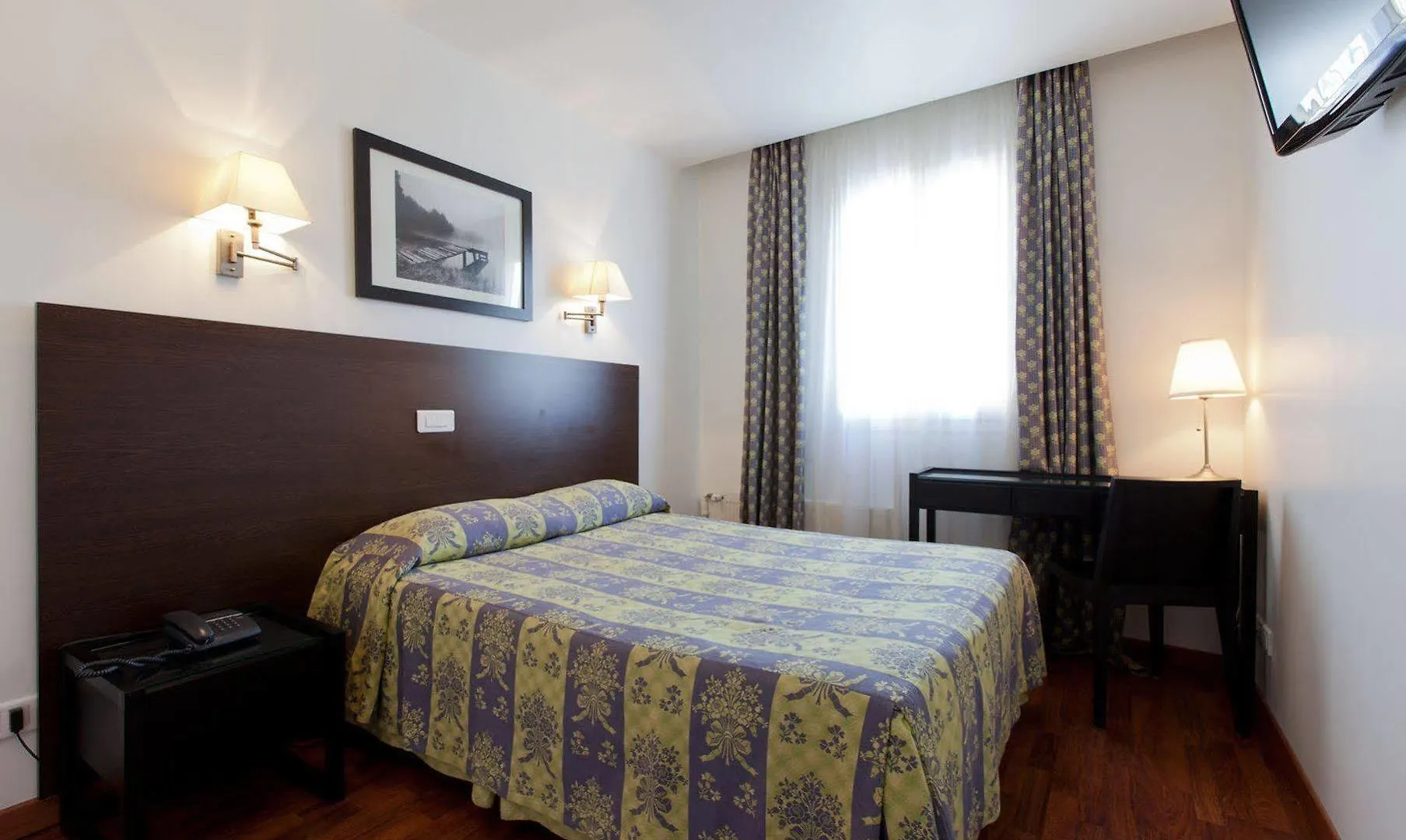 Cosmotel Hotel Parigi Francia