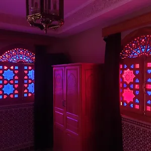 Riad - & ****