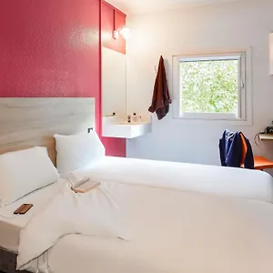 Hotelf1 Aix En Provence Sainte Victoire , Мерёй Франция