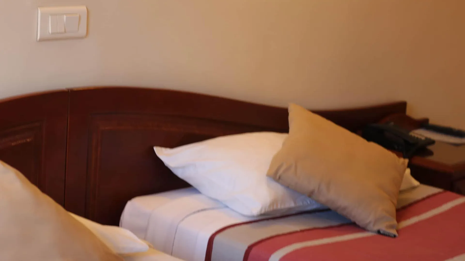 פריז Cosmotel Hotel צרפת