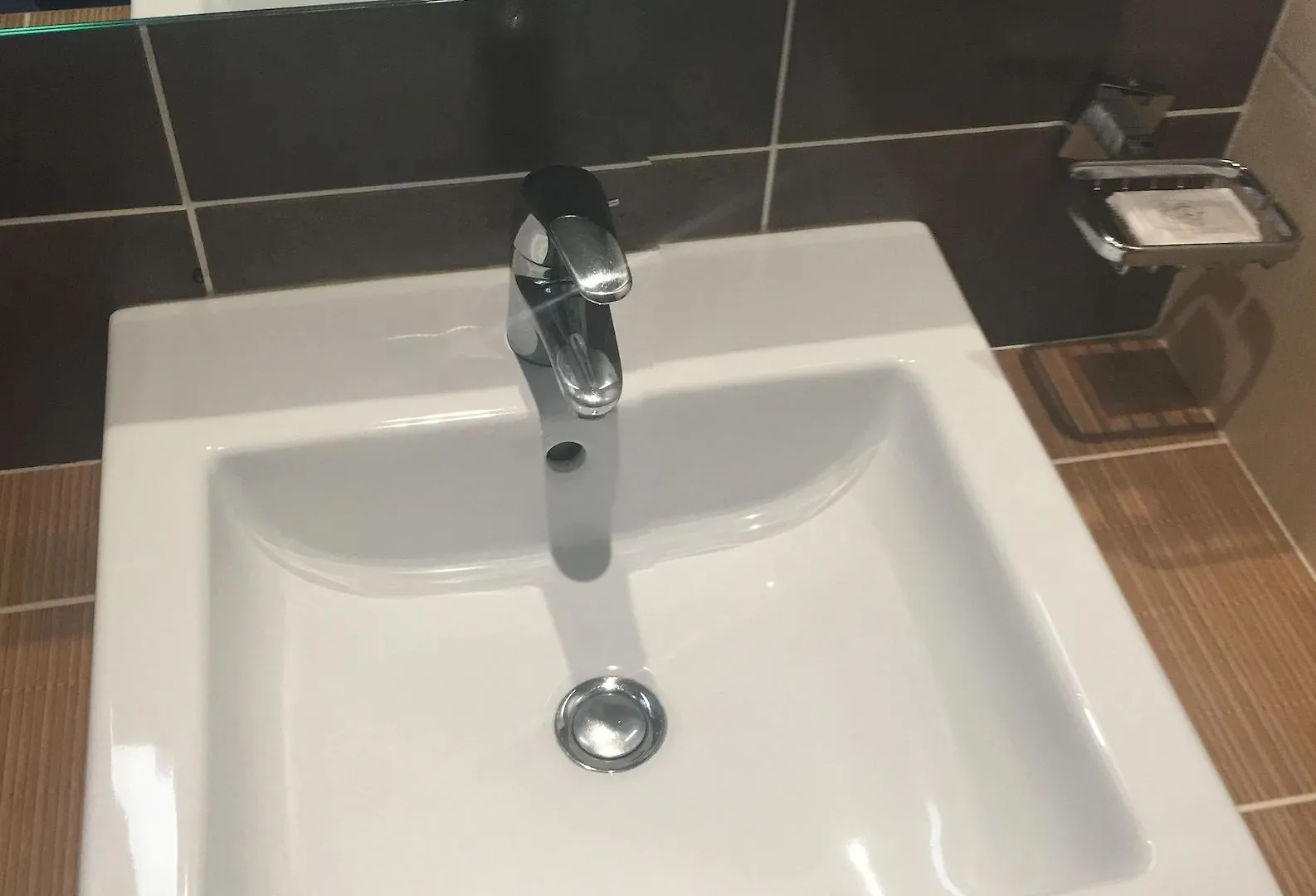 פריז Cosmotel Hotel