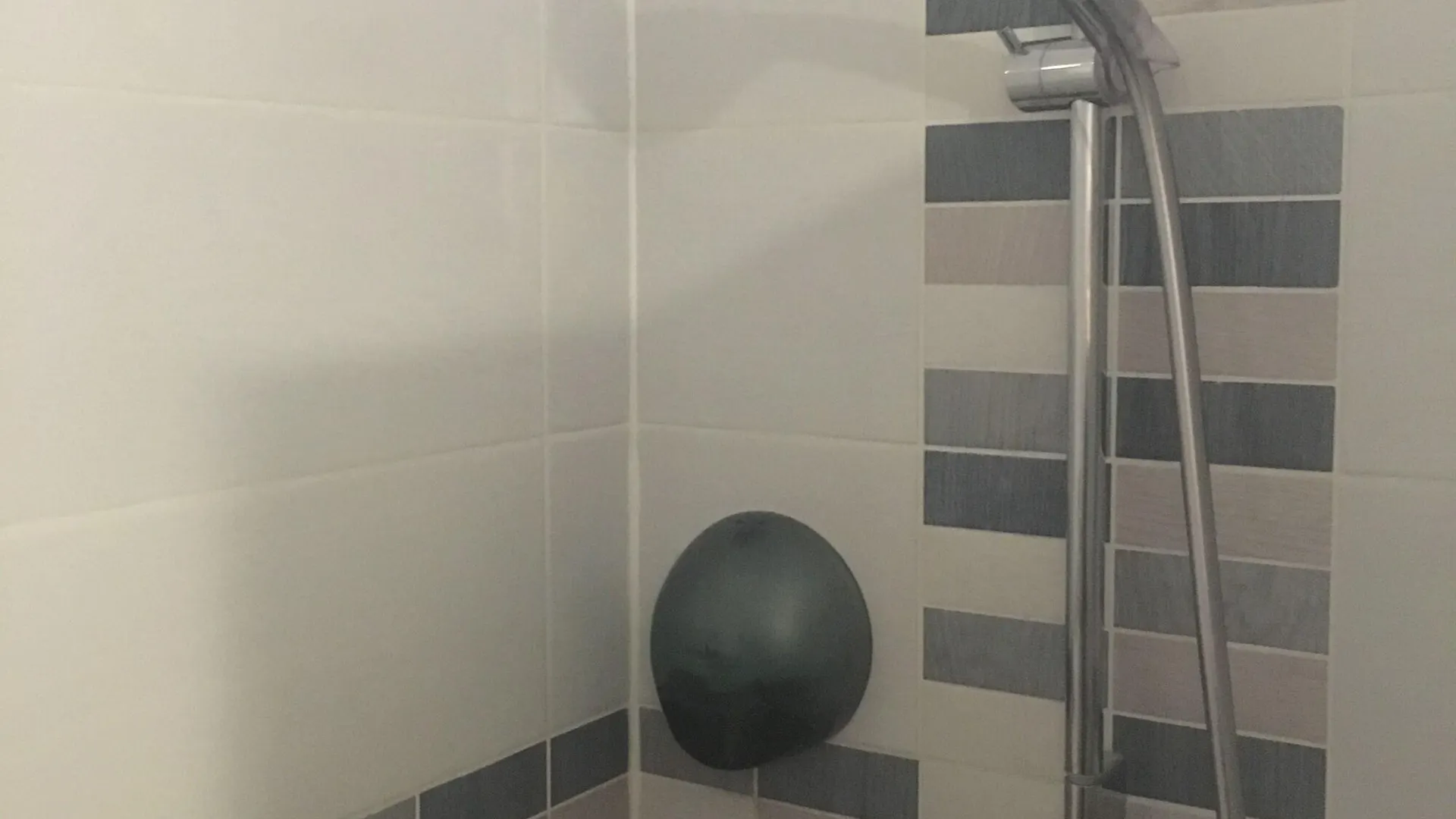פריז Cosmotel Hotel 3*,  צרפת