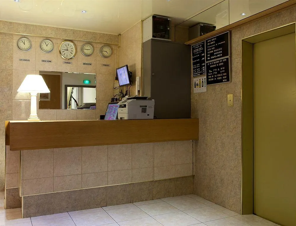 ***  פריז Cosmotel Hotel צרפת