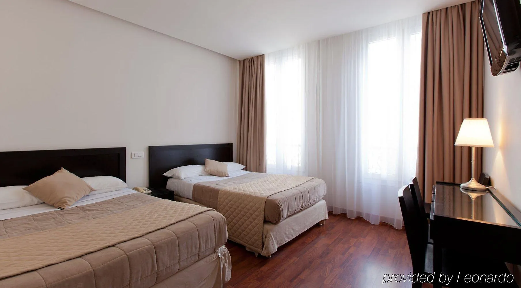 פריז Cosmotel Hotel